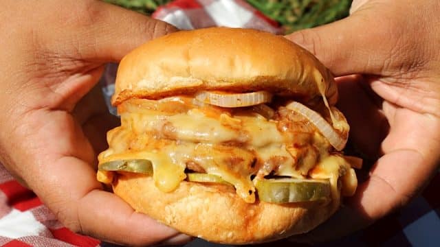 Children and adults are victims of the junk food industry