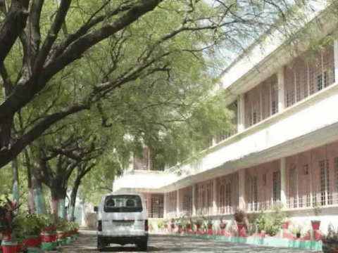 Indian police raid Catholic seminary over alleged conversions Indian police raid Catholic seminary over alleged conversions