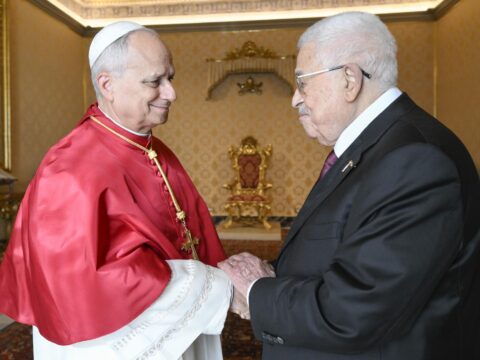 Pope welcomes Palestinian leader and discusses Gaza Pope welcomes Palestinian leader and discusses Gaza
