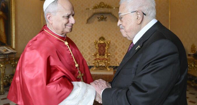 Pope welcomes Palestinian leader and discusses Gaza