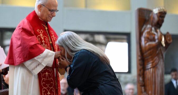 Pope Leo reacts to migrant stories in Lebanon Pope Leo reacts to migrant stories in Lebanon
