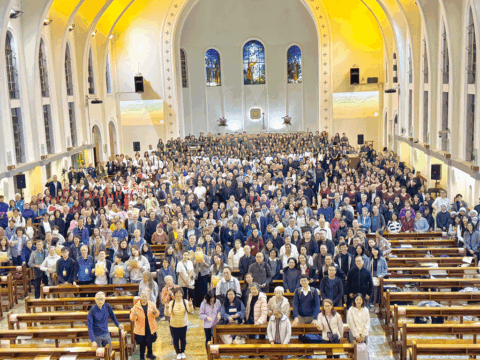 Hymns weave a tapestry of unity across regions Hymns weave a tapestry of unity across regions