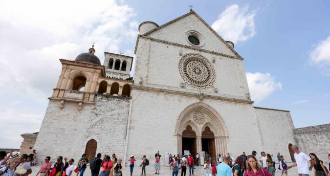 Pope sets Jubilee to mark 800th year since death of St. Francis Pope sets Jubilee to mark 800th year since death of St. Francis