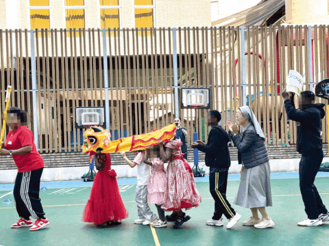Franciscan Missionary sisters celebrate Lunar New Year with displaced families