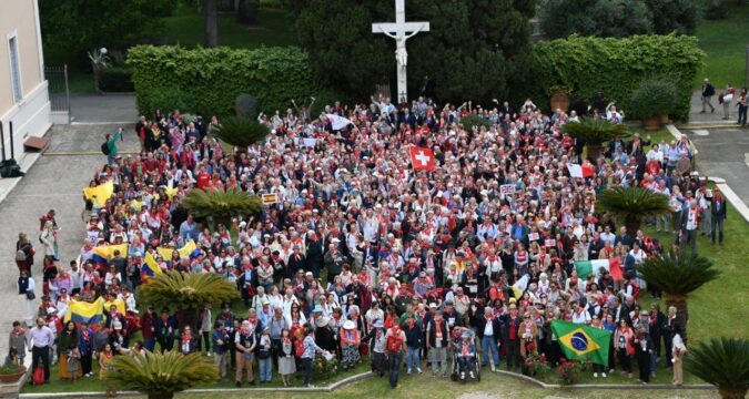 Hundreds of children to pray the Rosary for Peace with Pope Leo on October 1