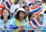 Young people cheer as they wait for Pope Francis’ arrival to celebrate Mass with young people at Assumption Cathedral in Bangkok, Thailand, Nov. 22, 2019. Photo: CNS