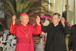 Cardinal Cheong, left, with Cardinal Kim, right. File photo: Committee for Communications, the Archdiocese of Seoul