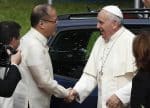 Benigno Aquino greets Pope Francis during a welcoming ceremony at the presidential palace in Manila in 2015. File photo: CNS /Paul Haring