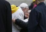 Ordinary people called to be extraordinary Christian witnesses, pope says