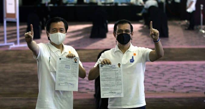 Robredo dismisses trailing rivals’ call to quit presidential race