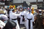 Calls mount for Sri Lankan government to quit