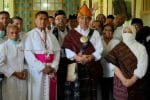 Indonesian leader honours country’s Catholics 