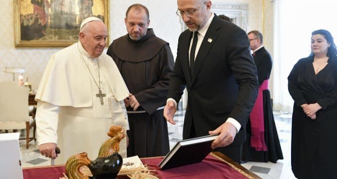 Pope meets Ukrainian prime minister at Vatican