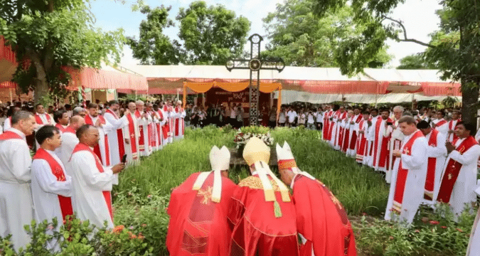 Cambodian Catholics honour those killed by Khmer Rouge