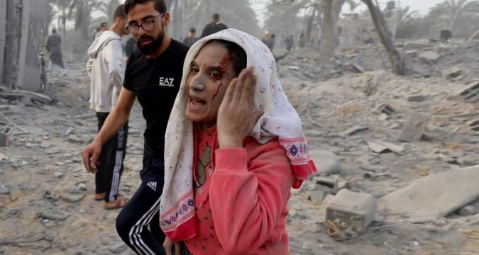Broken truce in Gaza means only death and misery, pope laments
