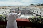 Pope’s Christmas Urbi et Orbi: Say ‘yes’ to the Prince of Peace, ‘no’ to war