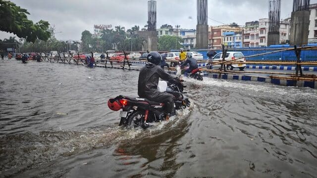 Heavy monsoon rains, floods devastate Punjab