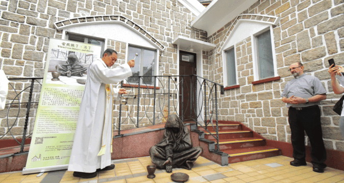 Sculpture ‘When I was hungry and thirsty’ highlights service to the poor