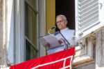 Pope prays world leaders recognise their responsibility for peace