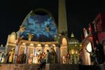 Christmas crèche and tree are signs of hope, pope says