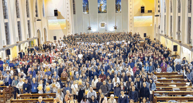 Hymns weave a tapestry of unity across regions