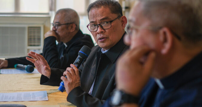 Activists urge Philippine bishops to confront corruption and rights abuses