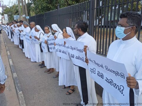 Protests after Catholic priest attacked by police in Colombo 