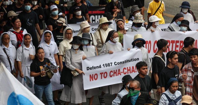 Catholic educators urge Philippine schools to mark EDSA anniversary
