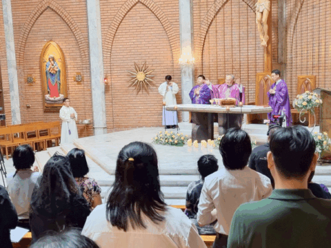 Peace Mass celebrated in Thailand as toll of war spreads beyond Middle East Peace Mass celebrated in Thailand as toll of war spreads beyond Middle East