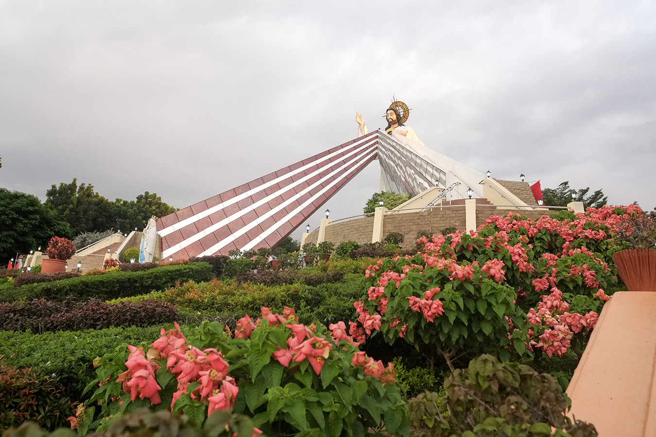 Philippine bishops renew nationwide Divine Mercy consecration amid crises