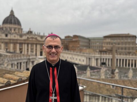 Pope grants ecclesiastical communion to new Chaldean Patriarch