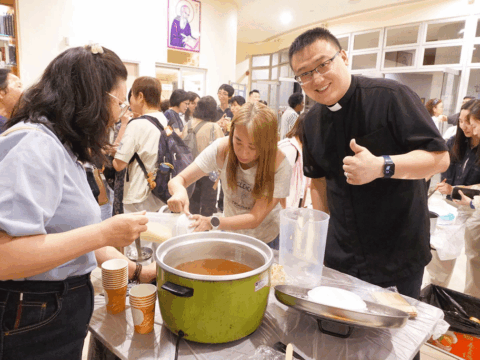 A culture of integration reaching out to the Putonghua community 
