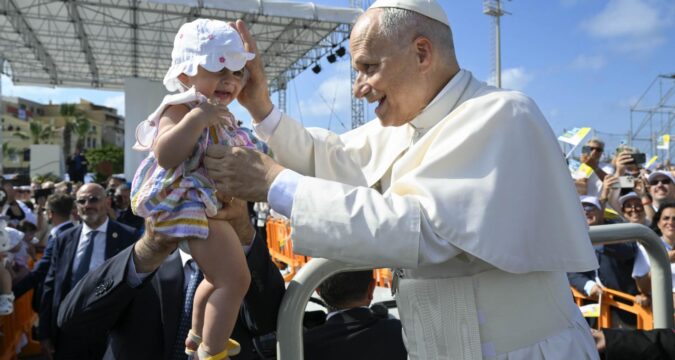 Pope Leo XIV honours migrants in Lampedusa on US Independence Day Pope Leo XIV honours migrants in Lampedusa on US Independence Day
