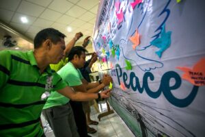 Philippine Protesant leaders urge renewed peace talks on anniversary of Martial Law 