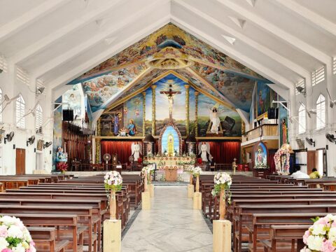 Indian cathedral shut by liturgy row reopens after four years
