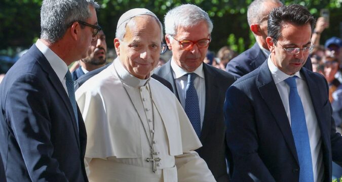 Pope Leo XIV surgery: lower right lung removed after cancer diagnosis
