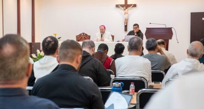 Mission, formation, and migrant ministry discussed at UAE pastoral meeting